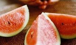 吃瓜群众花女士,吃瓜群众的视角解读娱乐圈风云