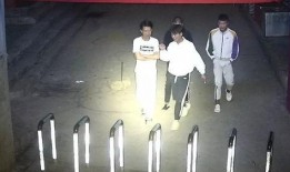 吃瓜的张某,吃瓜群众张某的趣味生活点滴