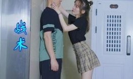 吃瓜情侣吵架图片,一场甜蜜与火花的碰撞